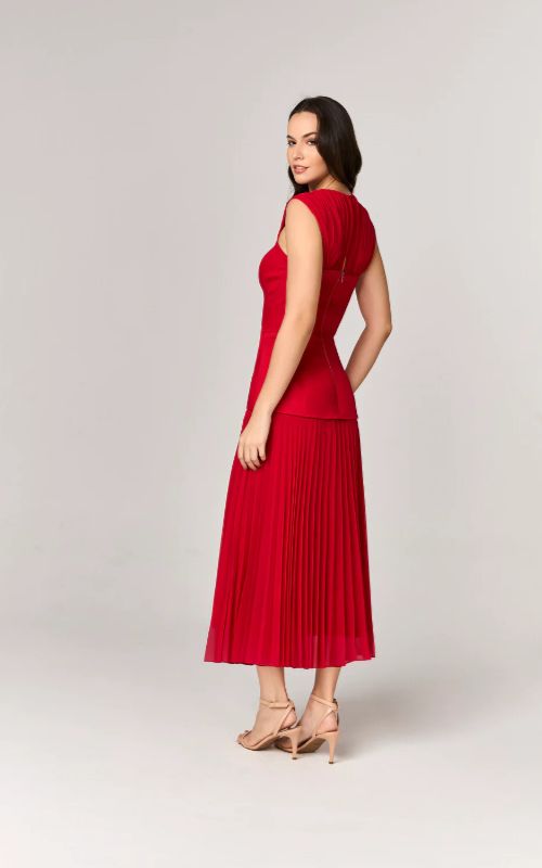 Midi Dress with Pleats Red - Deep