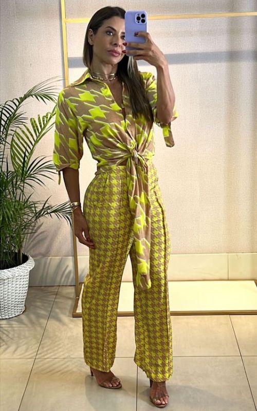 Rapport Tie Waist Top