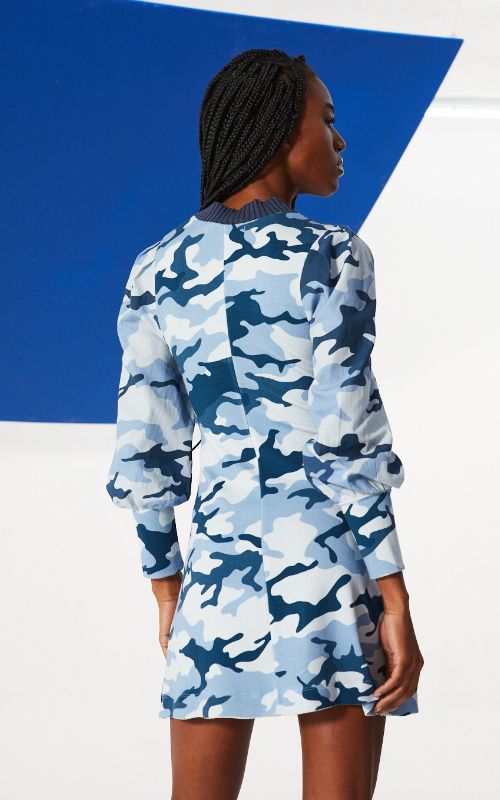 Slim Camouflage Dress With Puffed Sleeves - Open